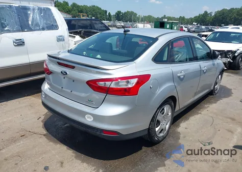 2012 Ford Focus Se z USA, uszkodzony, nr VIN 1FAHP3F22CL460598